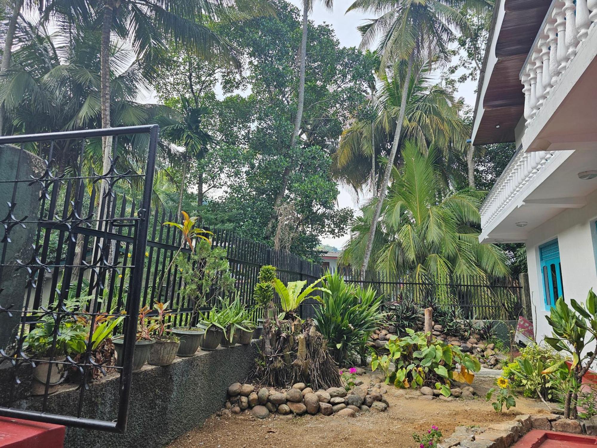 The Lodge Kandy Exterior photo